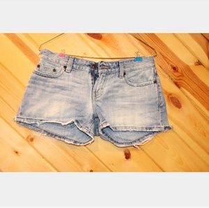 Adorable Light Buckle Ripped Jean Shorts